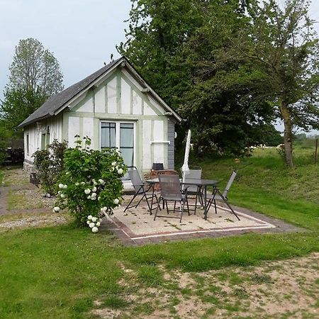 La petite maison verte Triqueville Extérieur photo
